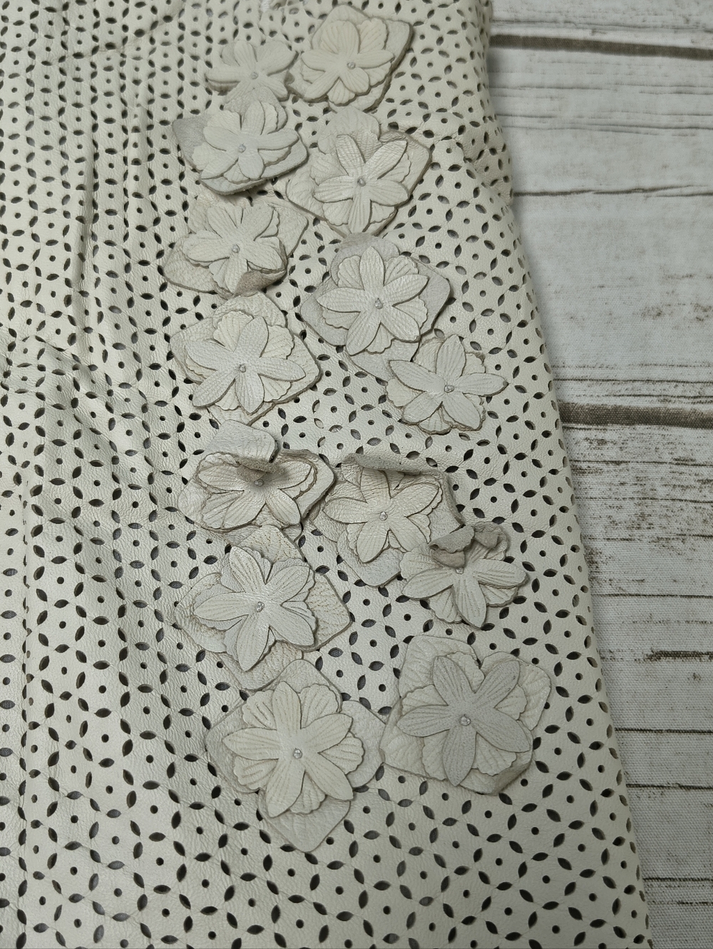 Etcetera Leather And Silk Cream Perforated Flower Embellished Dress Size 4 - Picture 2 of 11